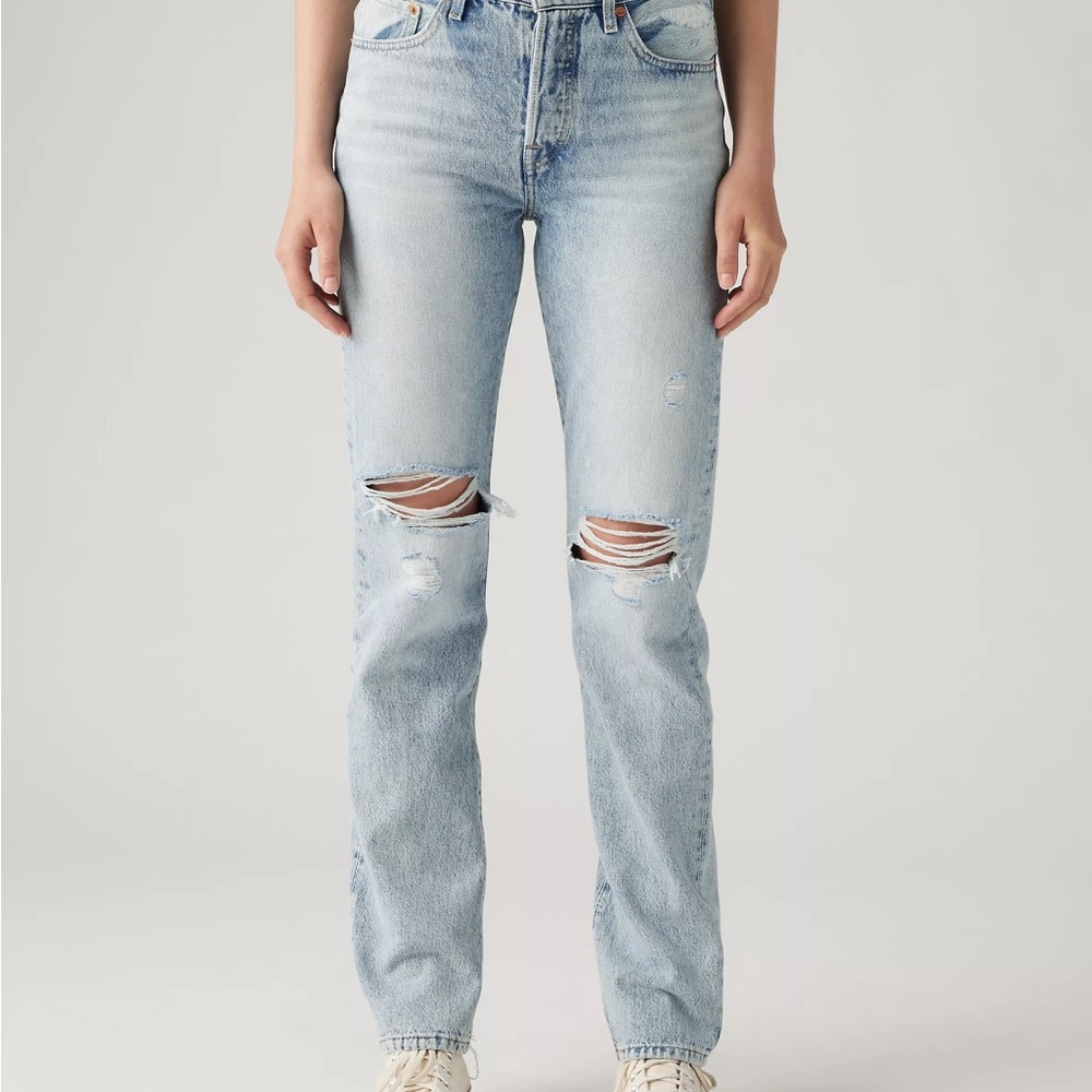Levi’s Light Wash Women’s High-Rise Button-Fly Jeans